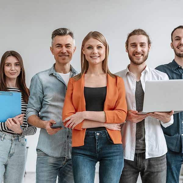 Pare de improvisar, comece a profissionalizar com seu próprio site.